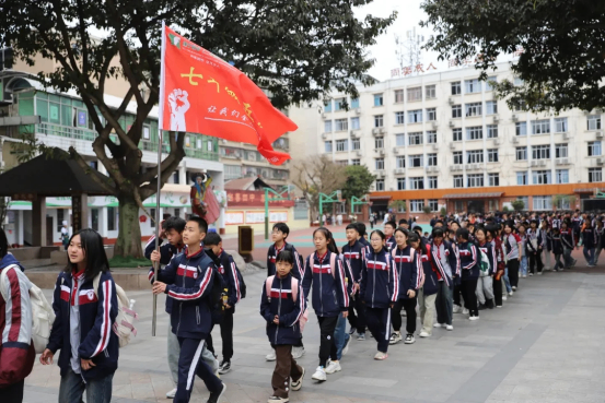 远足拉练通讯稿62.png
