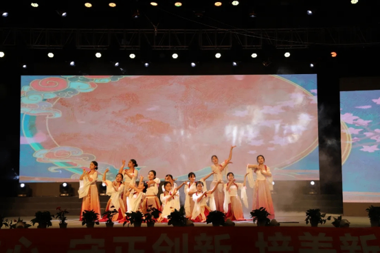 文艺汇演文稿179.png