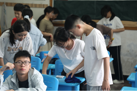2025.9 开学新闻稿283.png