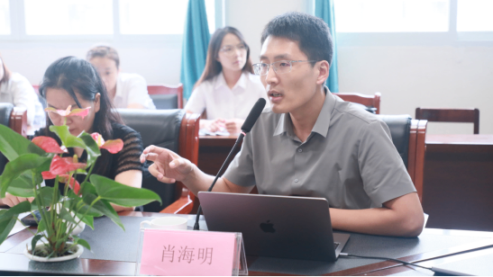 北京大学-TBI人工智能教育研究联合实验室赴遂宁第四中学校调研 赋能人工智能教育新发展(2)125.png